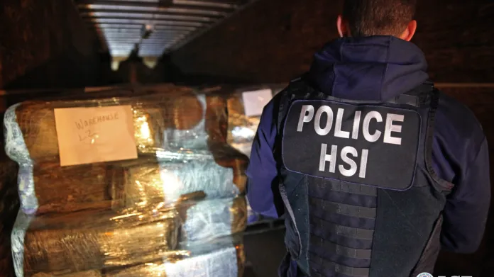 Policie našla pod americko-mexickou hranicí tunel pro pašování drog