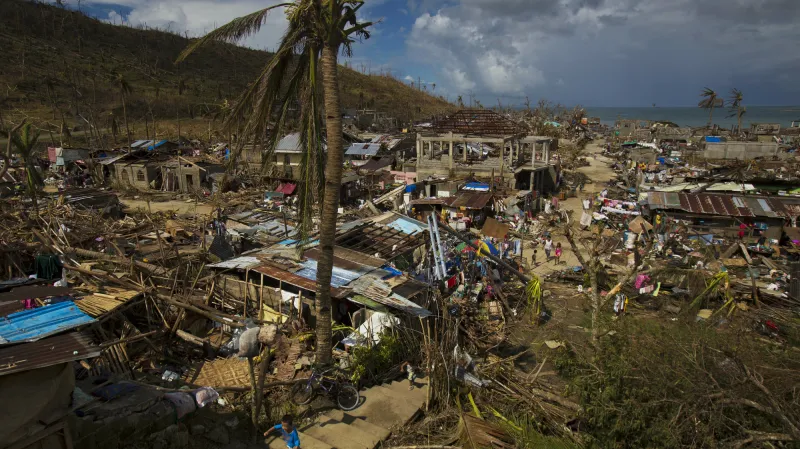 Trosky filipínské vesnice Marabut