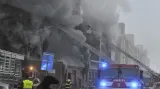 Požár skladové budovy v areálu bývalého Svitu