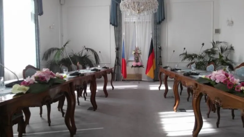 Přípravy ve Strakově akademii na příjezd kancléřky Zdroj: Úřad vlády