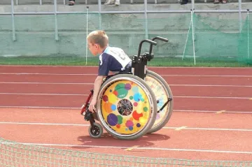 Do Brna se sjeli sportovci. Začínají Mezinárodní hry handicapované mládeže