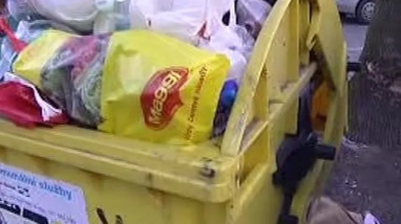 Kontejner pro sběr plastových obalů