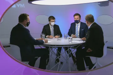 Prodlužme nouzový stav a vraťme se k pandemickému zákonu, řekl šéf sněmovny Vondráček 