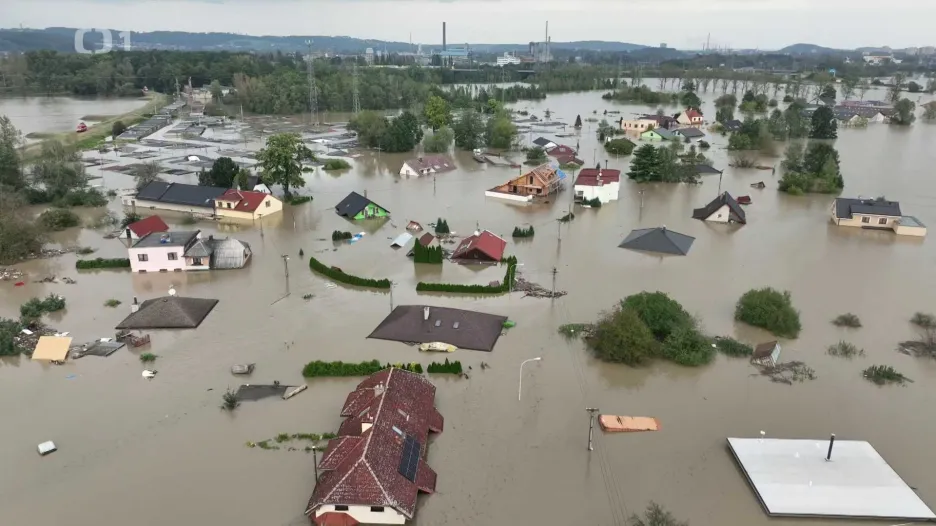 ▷ Reportéři ČT: Obce zvažují žalobu na stát za nedostatečná protipovodňová  opatření — ČT24 — Česká televize