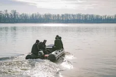 Slovenští archeologové objevili na dně Dunaje zbytky římského mostu