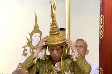 V Thajsku korunovali nového krále Rámu X. Změna na trůnu přišla po 70 letech