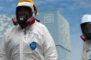 Ve Fukušimě dochází místo na radioaktivní vodu. Řešením může být její vypuštění do oceánu