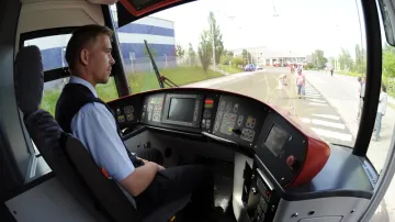 Tramvaj Škoda 15T
