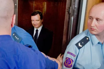 Ratha vlastní výpověď unavila, pokračovat bude v pátek