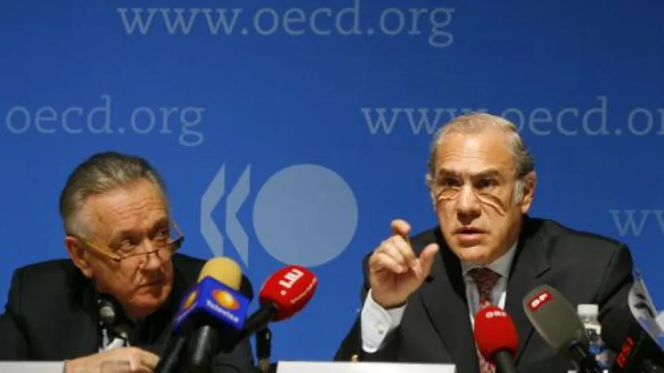 Lászlo Kovács a Angel Gurria