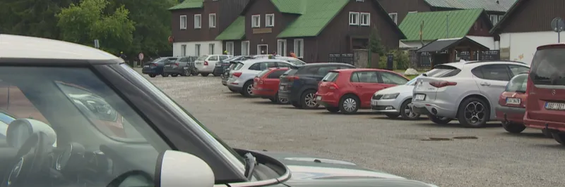 Národní parky chtějí „rozbít“ davy turistů. Pomoci mají technologie i osvěta