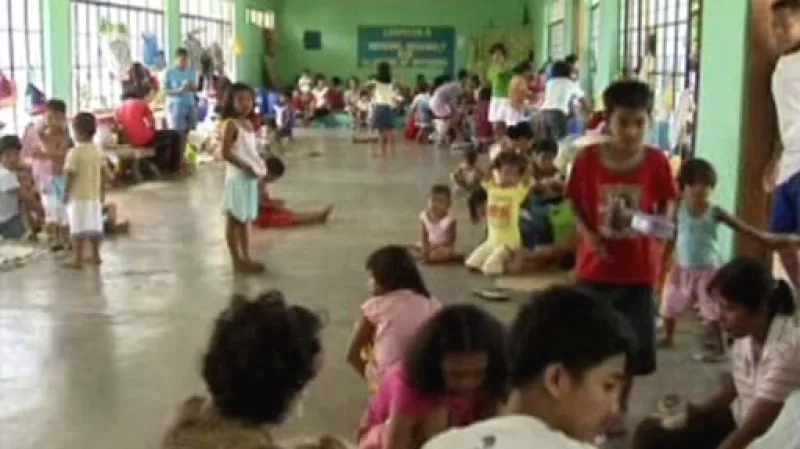 Děti v evakuačním táboře