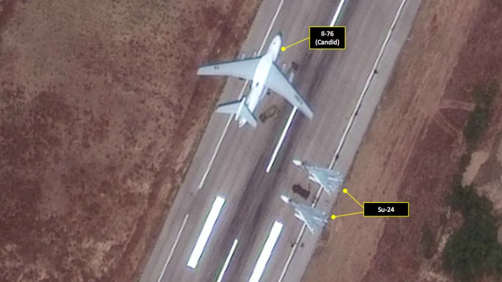 Satelitní snímky ruských letounů v Sýrii