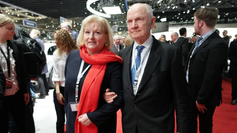 Ferdinand Piëch s manželkou Ursulou na autosalonu v Ženevě