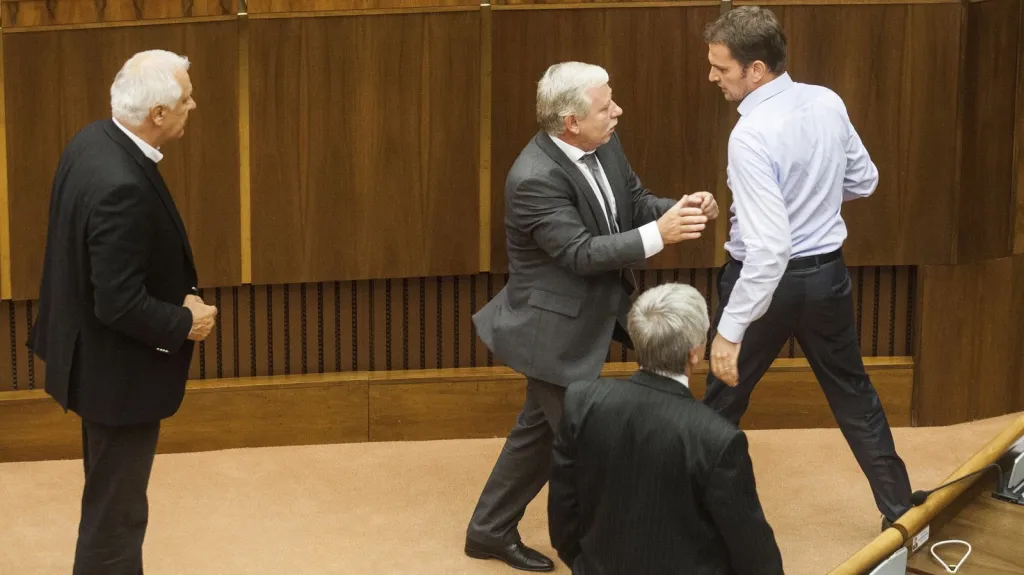 Potyčka ve slovenském parlamentu