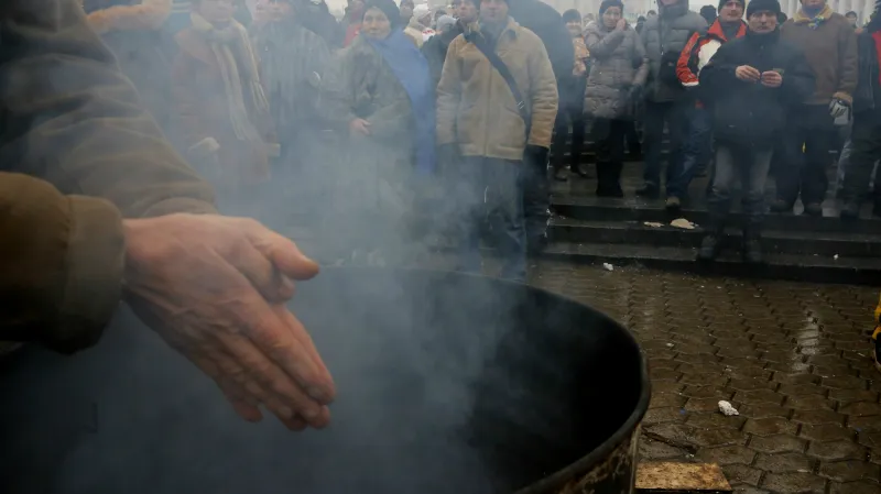 Účastníci protestu v centru Kyjeva