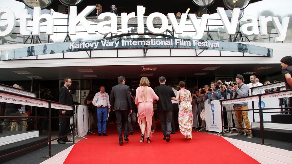 Premiéra filmu Díra u Hanušovic