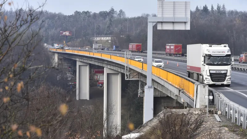 Dálniční most u Velkého Meziříčí