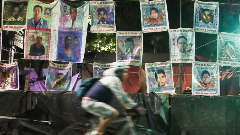 Fotografie pohřešovaných mexických studentů