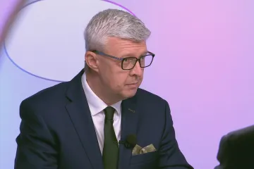 Opozice bude kvůli daru bitcoinů usilovat o sesazení vlády