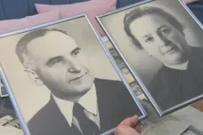 První dva kameny zmizelých ve Zlíně připomínají manžele Weinsteinovy
