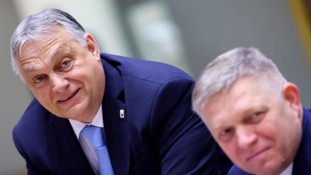 Maďarský premiér Viktor Orbán a jeho slovenský protějšek Robert Fico