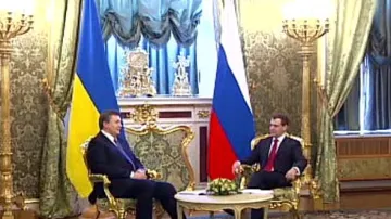 Dmitrij Medveděv a Viktor Janukovyč