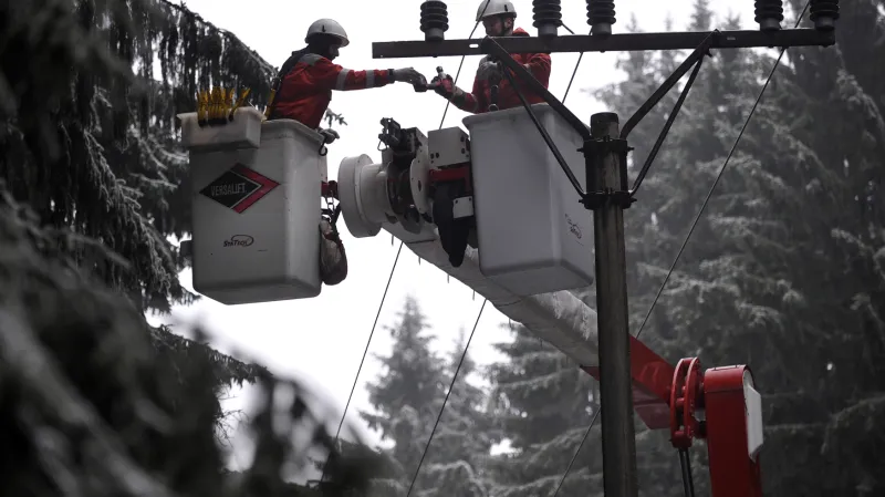 Oprava elektrického vedení