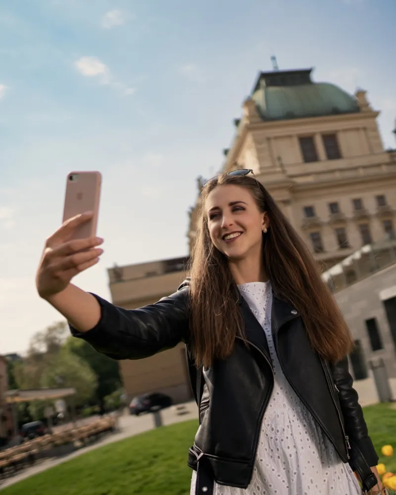 Města se kvůli propagaci obrací na influencery