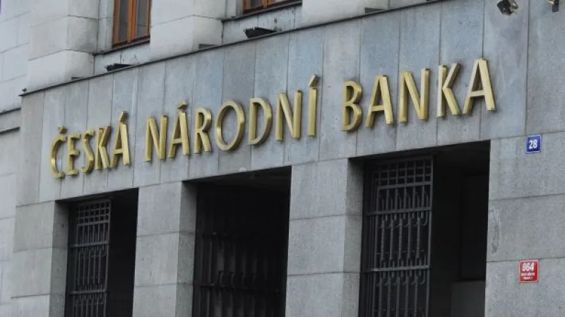 Analytik Šedina: Bez intervence ČNB by Česko už bylo v deflaci