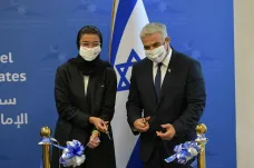 Lapid na historické návštěvě otevřel izraelské velvyslanectví ve Spojených arabských emirátech