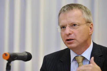 Vládním zmocněncem pro jadernou energetiku bude Jaroslav Míl. Na začátku tisíciletí vedl ČEZ