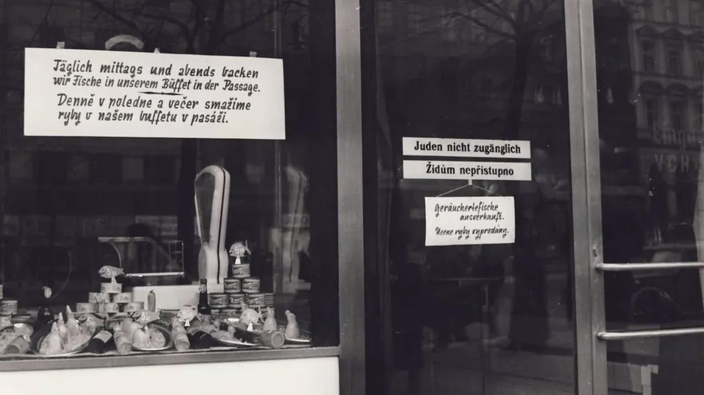 Cedule na protektorátním obchodu