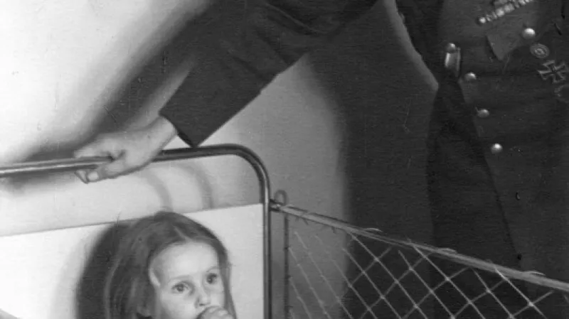 Reinhard Heydrich se svou dcerou Silke. Zdroj: ČTK