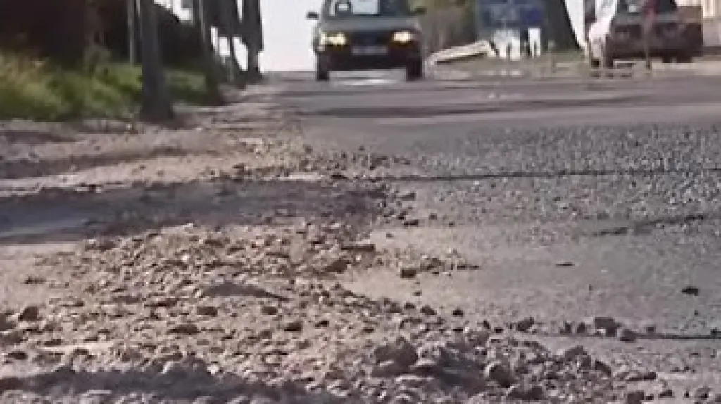 Poškozené silnice