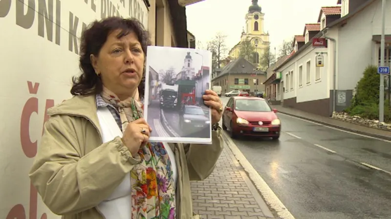 Lidé v okolí automobilky si stěžují na intenzivní dopravu
