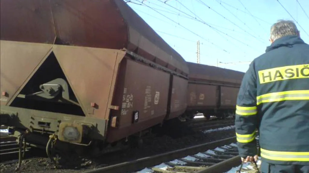 Vykolejený nákladní vlak