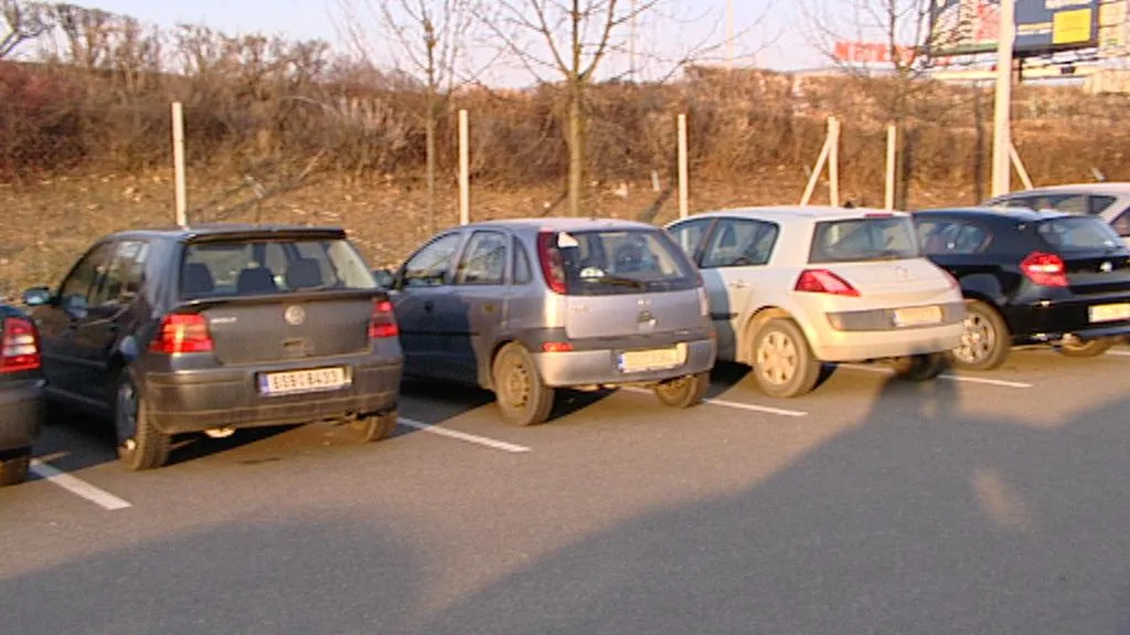Parkoviště P + R