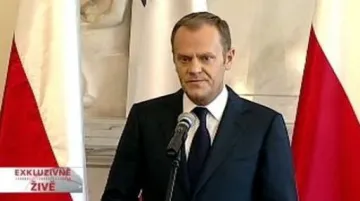 Brífink polského premiéra Donalda Tuska