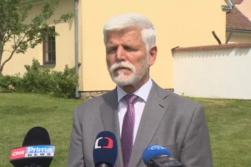 Pavel neslyšel důvod pro změnu financování ČT a ČRo. Podle Okamury není třeba garance nezávislosti