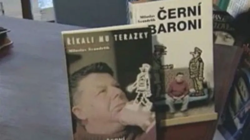 Medailonek Miloslava Švandrlíka