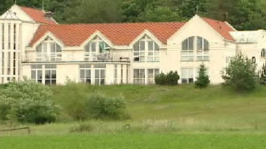 Sanatorium Harmony v Líchovech