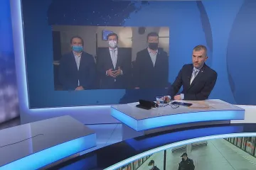 Vláda nedokáže nouzový stav využít, tvrdí opozice. Poslanci kritizují diskriminaci českých obchodníků