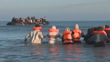 Migranti v Lamanšském průlivu