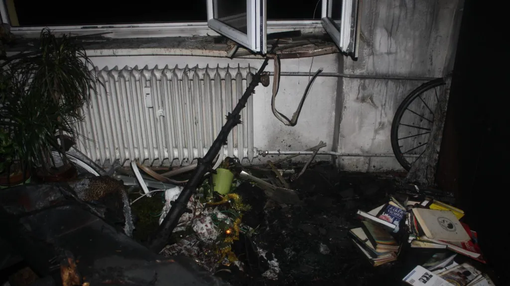 Požár od vánočního stromečku v Českých Budějovicích