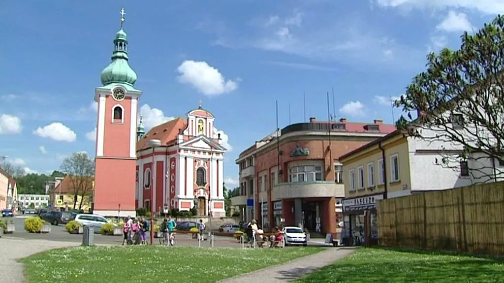 Červený Kostelec