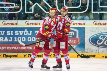 Nedvěd se dvakrát trefil, Liberec však dostal od Třince „šestku“