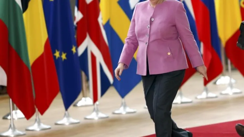 Angela Merkelová přichází na summit Zdroj: Reuters