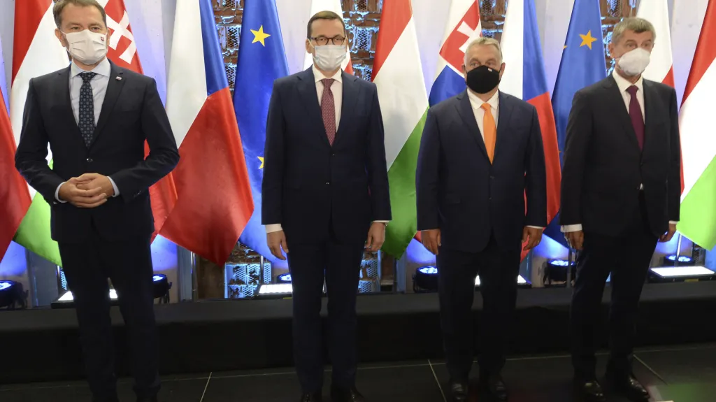 Premiéři V4 na summitu v Polsku