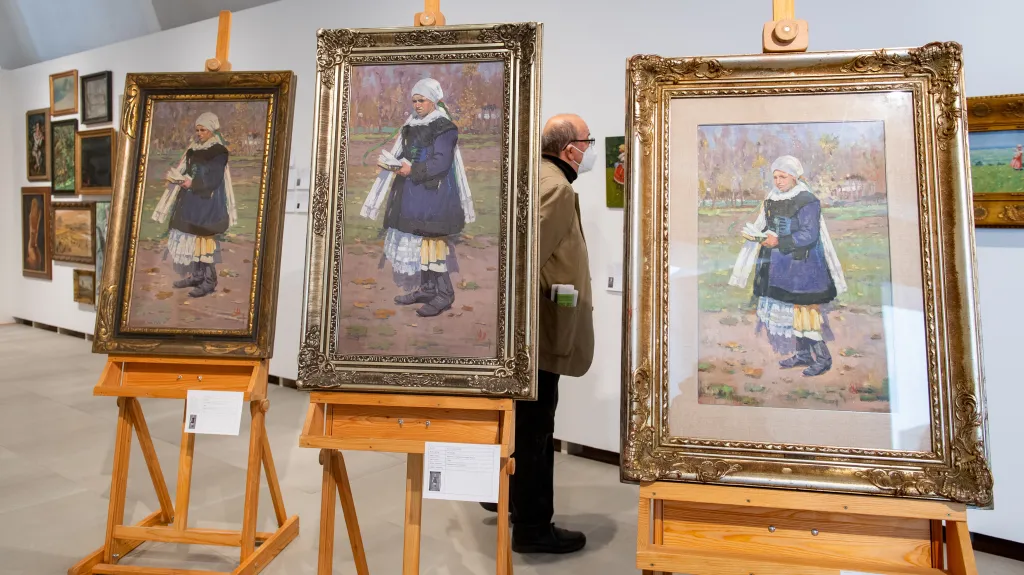 Tři stejné obrazy, originál od Joži Úprky je těžké poznat